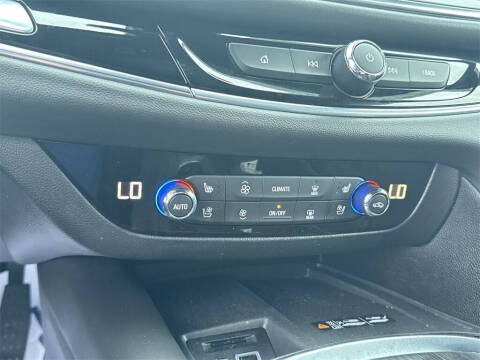 2022 Buick Enclave Avenir