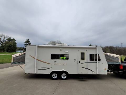 2001 Jayco KIWI 23B for sale at Sand's Auto Sales in Cambridge MN