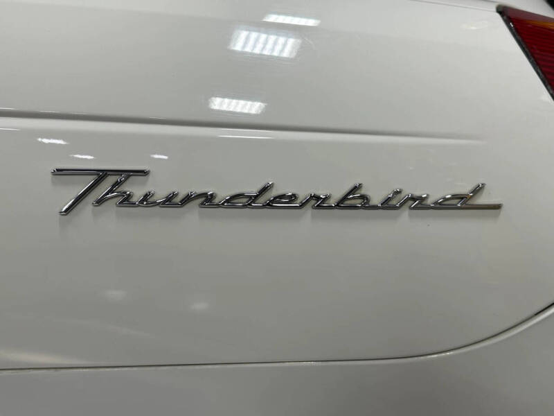 2003 Ford Thunderbird