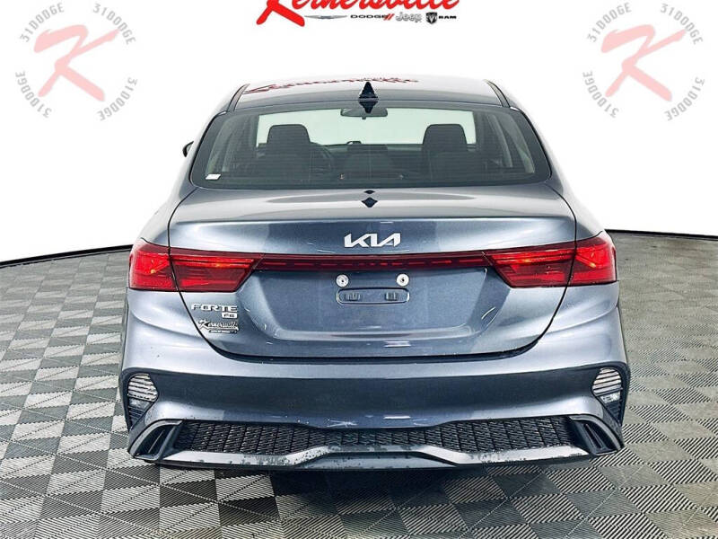 2022 Kia Forte FE