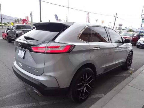2020 Ford Edge Titanium