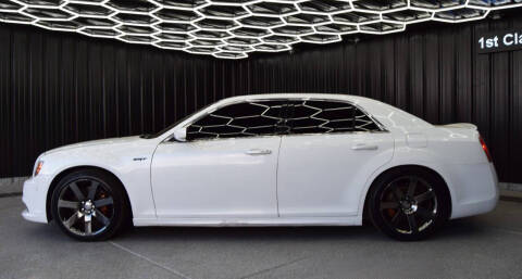 2013 Chrysler 300 SRT8