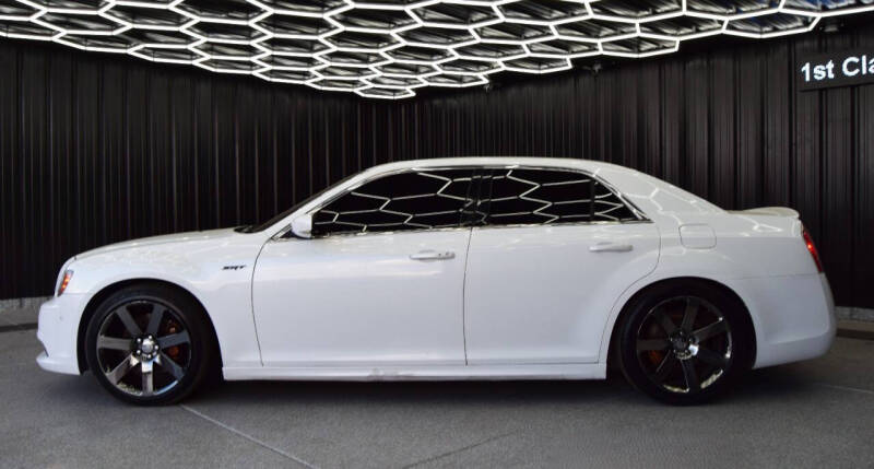 2013 Chrysler 300 SRT8