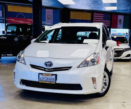 2012 Toyota Prius v Three