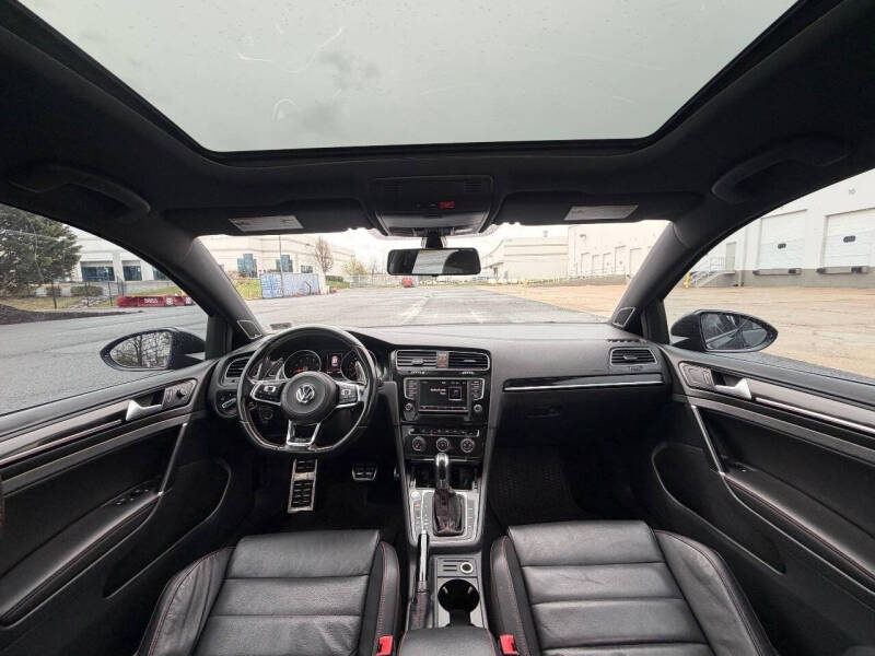 2017 Volkswagen Golf GTI SE