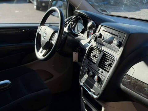 2015 Dodge Grand Caravan American Value Package