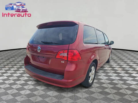 2011 Volkswagen Routan