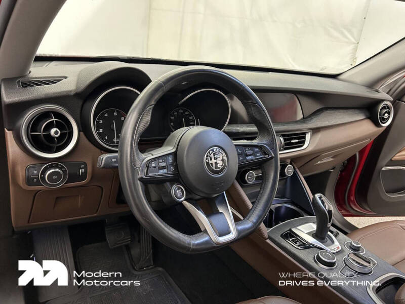 2021 Alfa Romeo Stelvio Sprint