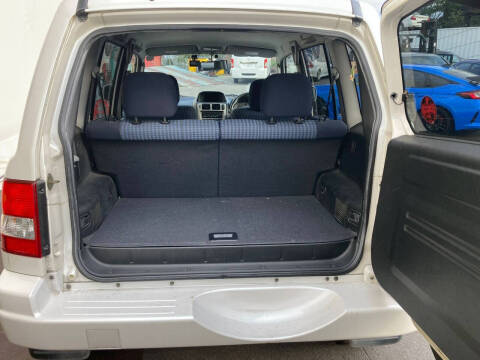 2000 Mitsubishi Pajero