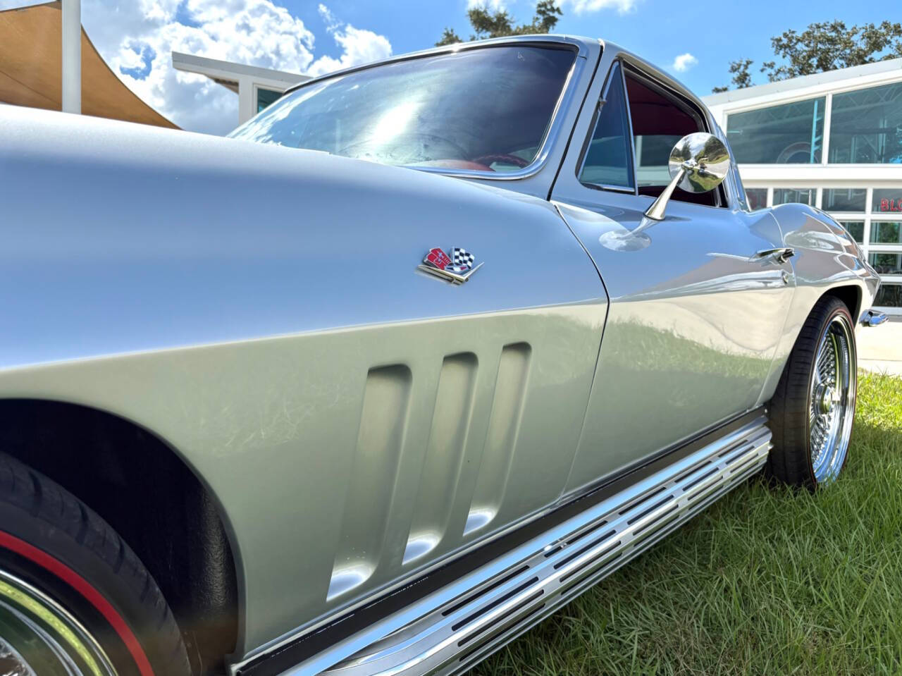 1965 Chevrolet Corvette 16