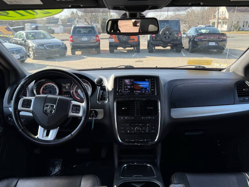 2019 Dodge Grand Caravan GT photo 16