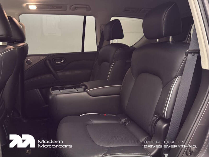 2024 Infiniti QX80 Premium Select