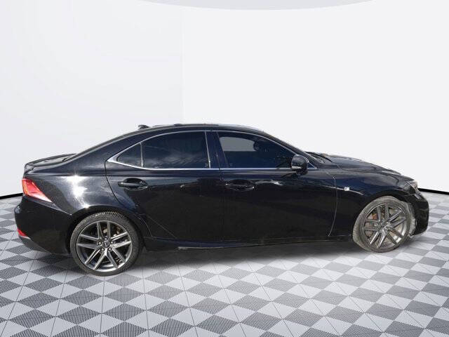 2017 Lexus IS 200t