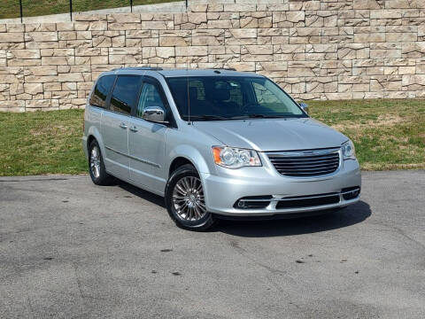 2011 Chrysler Town and Country for sale at Car Hunters LLC in Mount Juliet TN
