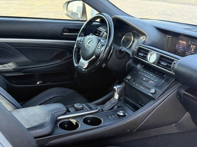 2017 Lexus RC 200t