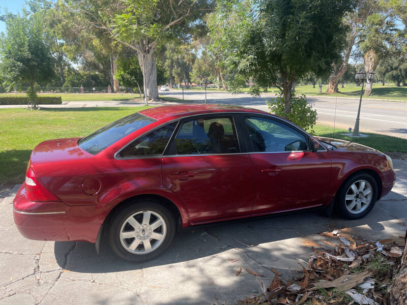 2006 Ford Five Hundred SE photo 4