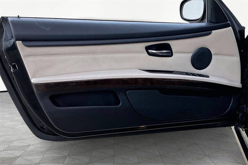 2012 BMW 3 Series 328i