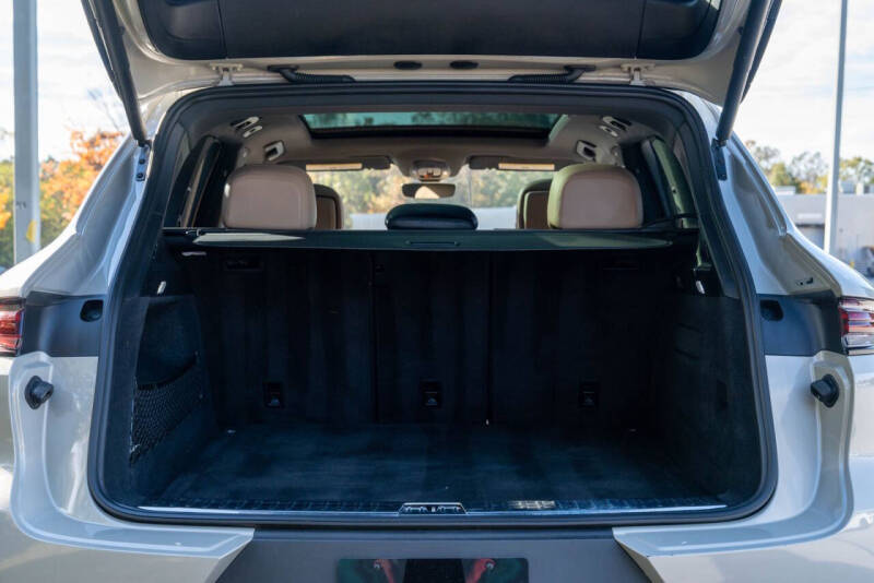 2024 Porsche Cayenne