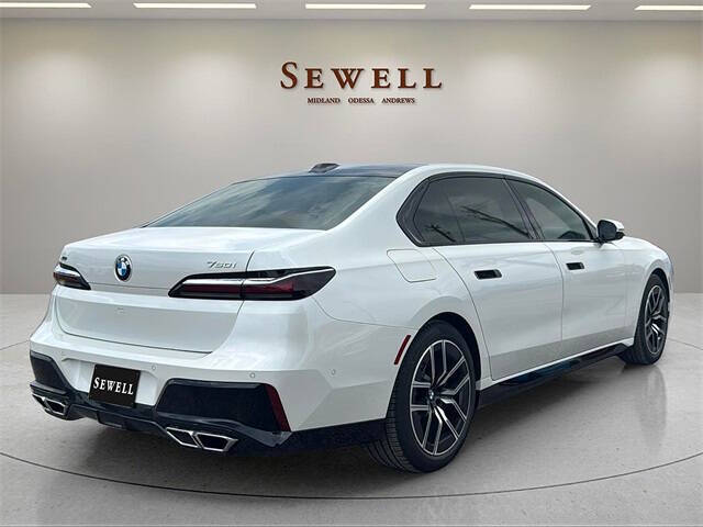 2025 BMW 7 Series 760i xDrive