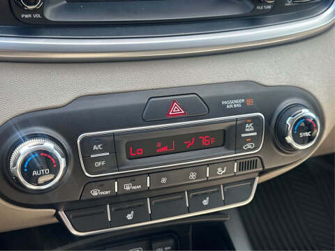 2020 Kia Sorento S V6