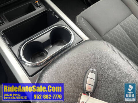 2017 Nissan Titan SV