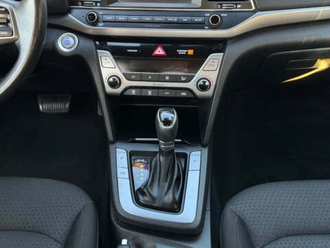2018 Hyundai Elantra