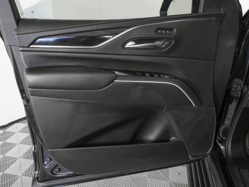 2023 Cadillac Escalade-V