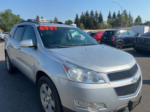 2011 Chevrolet Traverse for sale at BELOW BOOK AUTO SALES in Idaho Falls ID