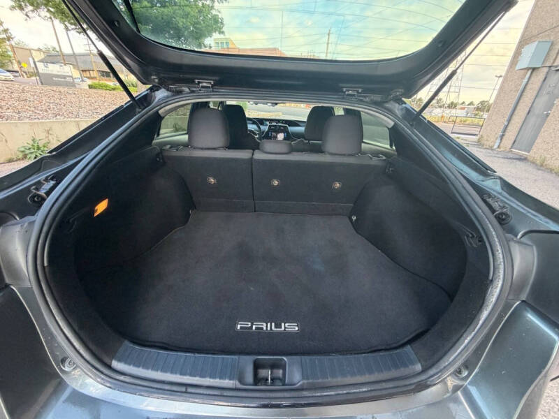 2016 Toyota Prius Three