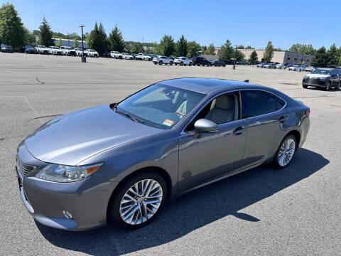 2015 Lexus ES 300h