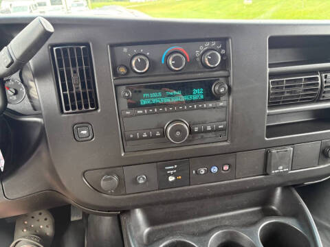 2023 GMC Savana 2500