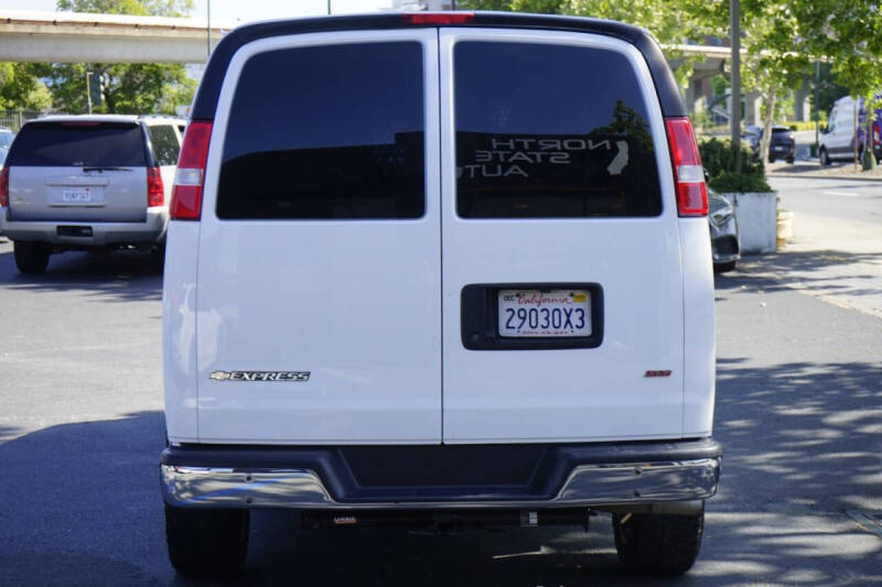 2021 Chevrolet Express 2500