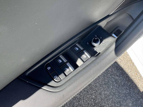 2024 Audi A4 quattro S line Prem Plus 45 TFSI