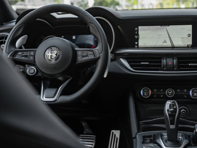 2024 Alfa Romeo Stelvio Veloce