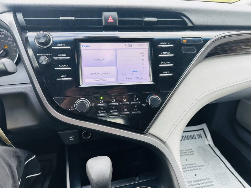 2019 Toyota Camry LE