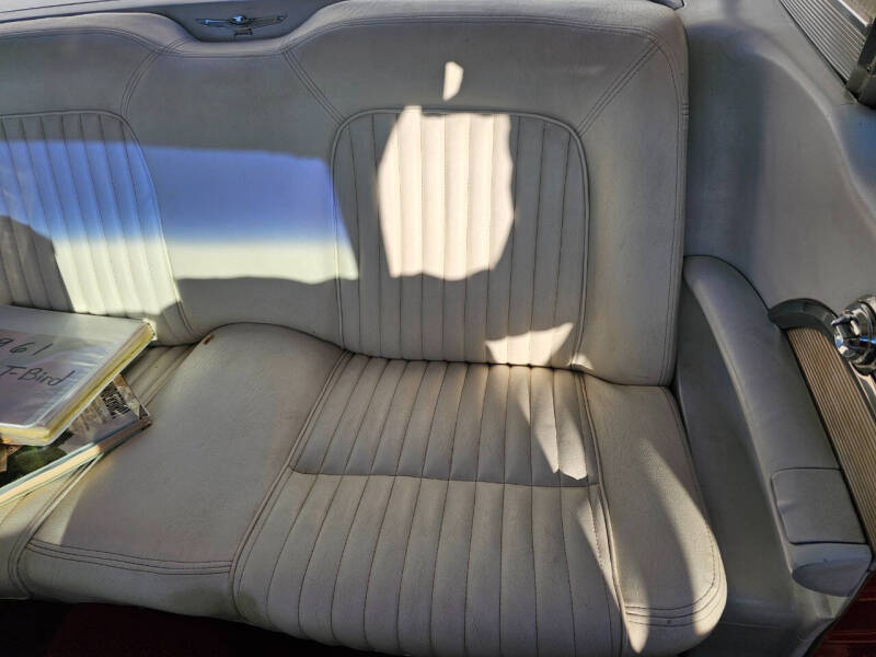 1961 Ford Thunderbird