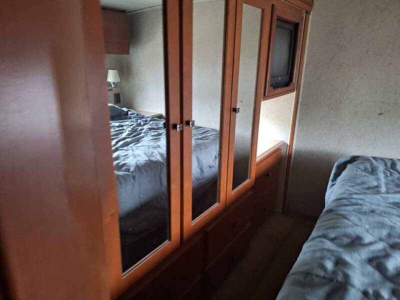 2008 Winnebago Sunova 35J