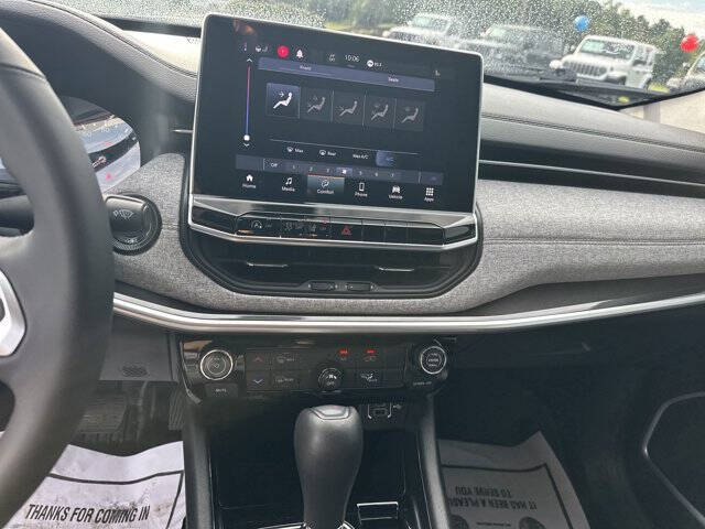 2023 Jeep Compass Latitude Lux