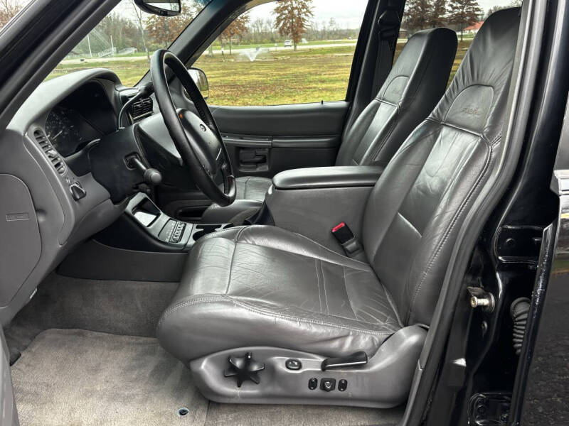 1999 Ford Explorer Eddie Bauer