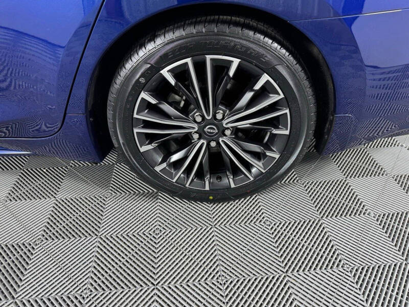 2023 Nissan Maxima 3.5 SV