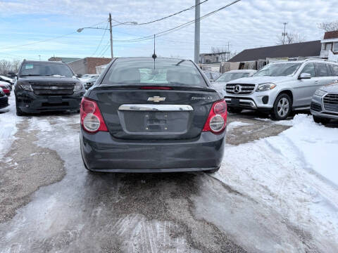 2015 Chevrolet Sonic LT Auto