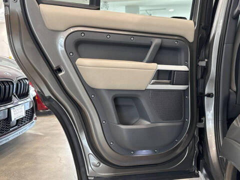 2022 Land Rover Defender 110 XS Edition