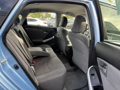 2013 Toyota Prius Plug-in Hybrid