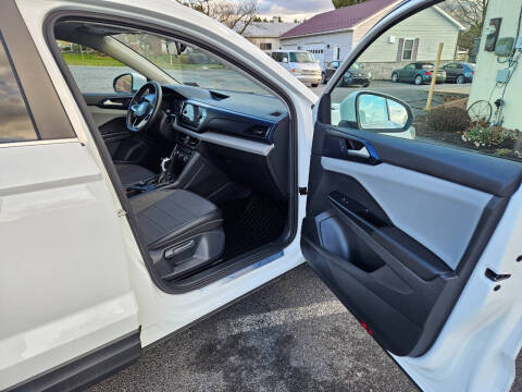 2022 Volkswagen Taos SE 4Motion