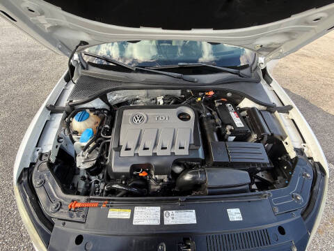 2012 Volkswagen Passat TDI SE