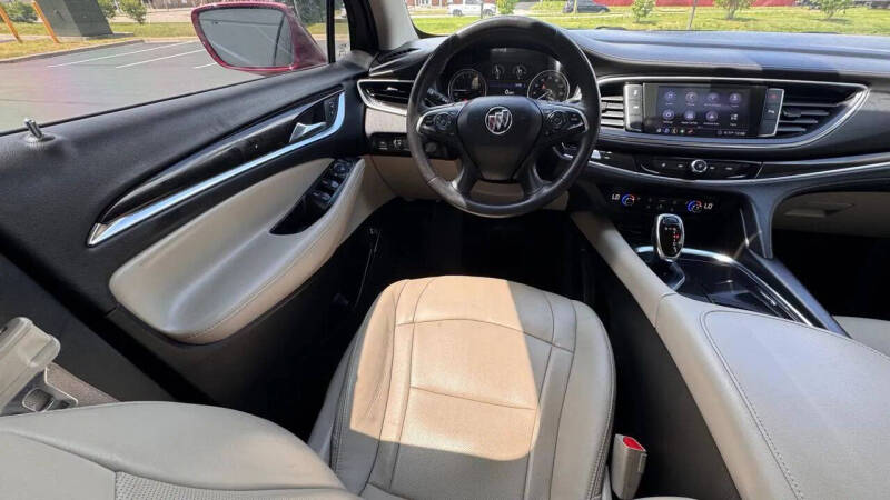 2020 Buick Enclave Essence