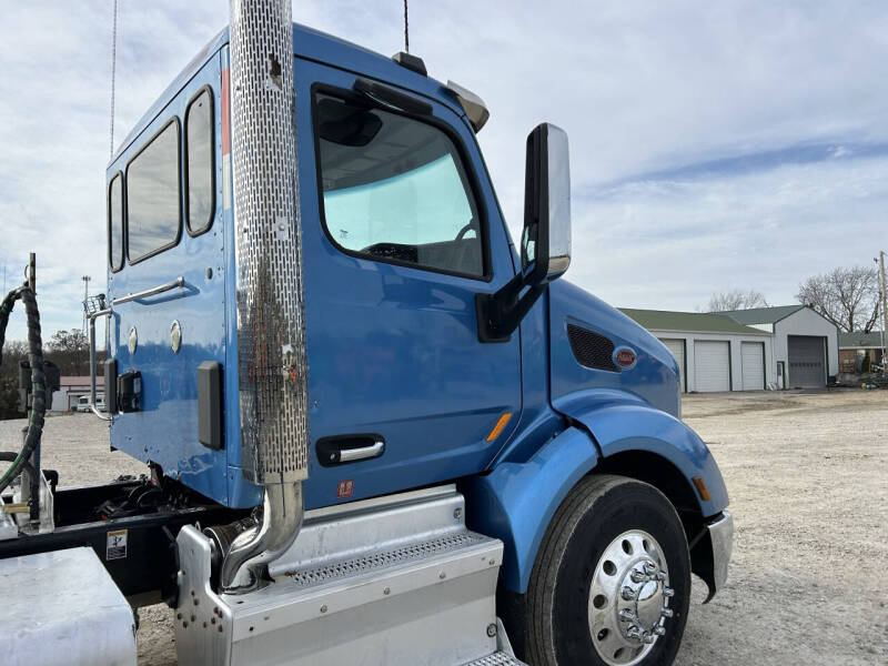 2016 Peterbilt 579 Road 579 Road Tractor