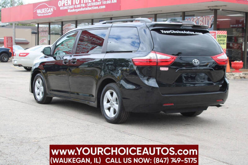 2018 Toyota Sienna LE 8-Passenger