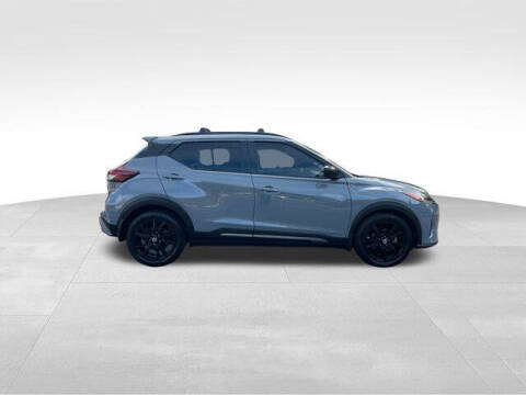 2021 Nissan Kicks SR