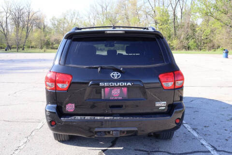 2015 Toyota Sequoia SR5